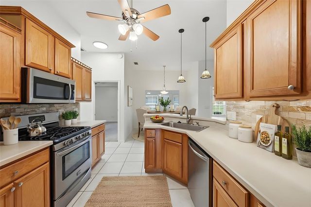 3333 SITE TO SEE AVENUE, Eustis, FL 32726