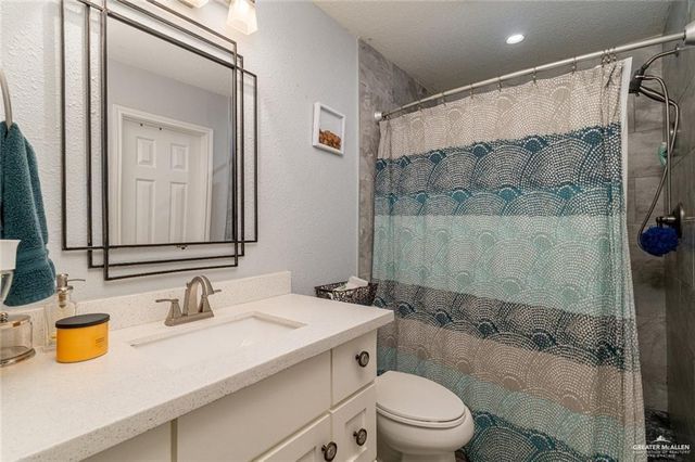 325 N 36th Lane, Mcallen, TX 78501