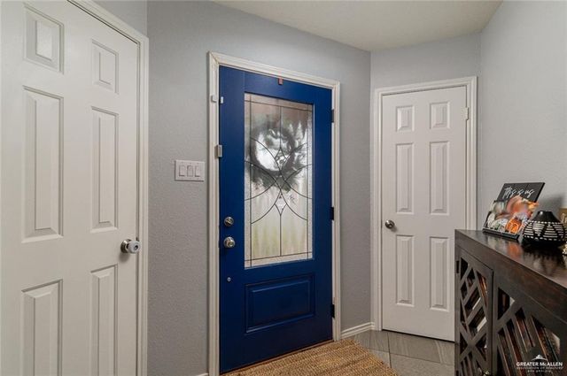 325 N 36th Lane, Mcallen, TX 78501