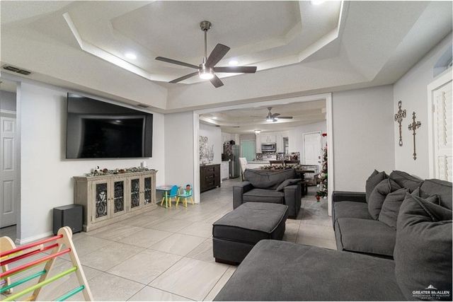 325 N 36th Lane, Mcallen, TX 78501