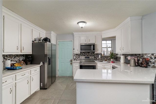 325 N 36th Lane, Mcallen, TX 78501