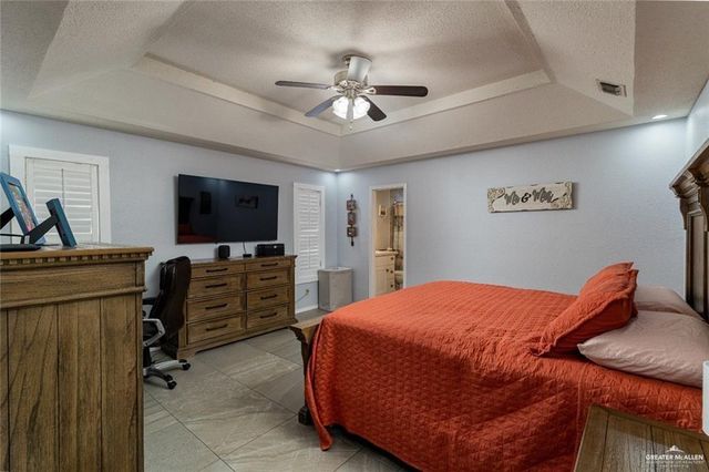 325 N 36th Lane, Mcallen, TX 78501