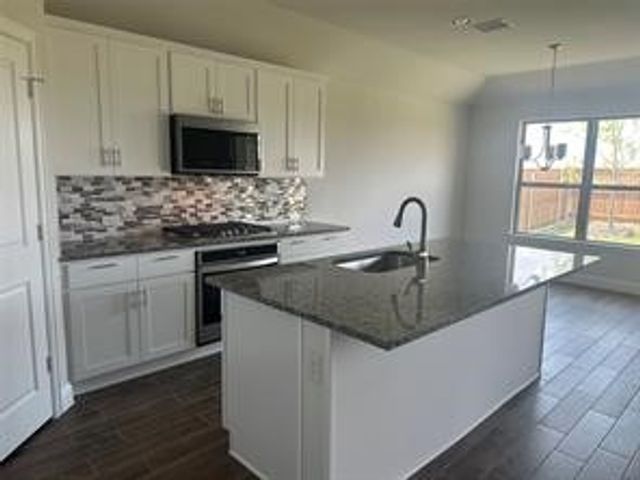 6208 Horsetail Drive, Mckinney, TX 75071