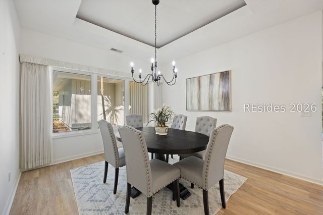 10 Sagebush Ln, Hilton Head Island, SC 29926