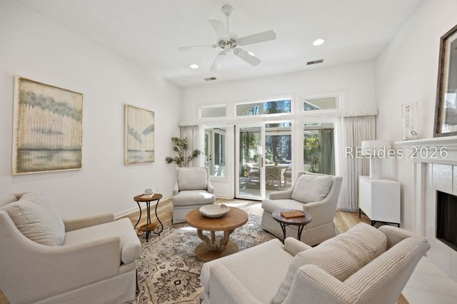 10 Sagebush Ln, Hilton Head Island, SC 29926