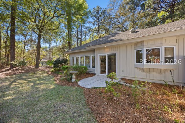 10 Sagebush Ln, Hilton Head Island, SC 29926