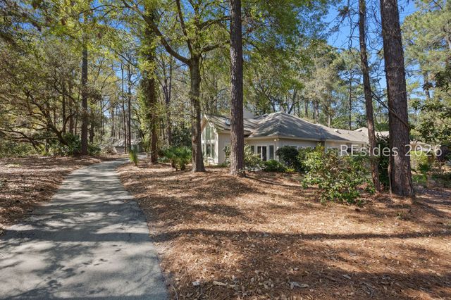 10 Sagebush Ln, Hilton Head Island, SC 29926