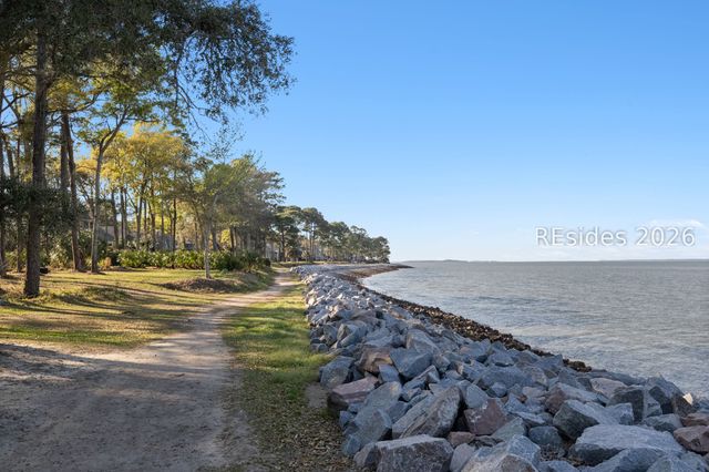 10 Sagebush Ln, Hilton Head Island, SC 29926