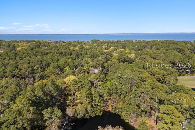 10 Sagebush Ln, Hilton Head Island, SC 29926