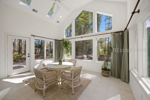 10 Sagebush Ln, Hilton Head Island, SC 29926