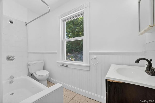 15 Desmond Avenue, Bronxville, NY 10708