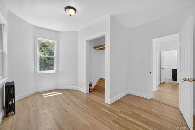 15 Desmond Avenue, Bronxville, NY 10708