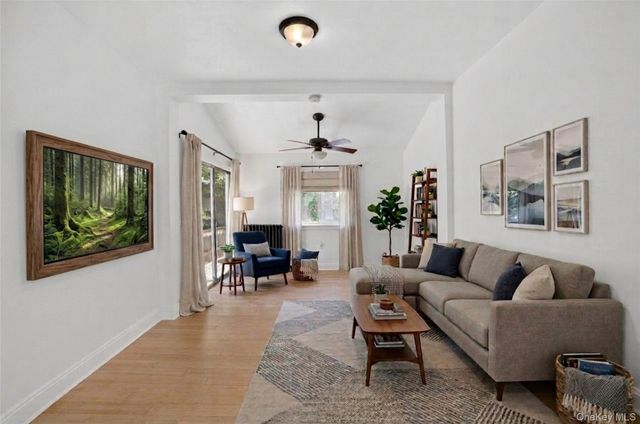 15 Desmond Avenue, Bronxville, NY 10708
