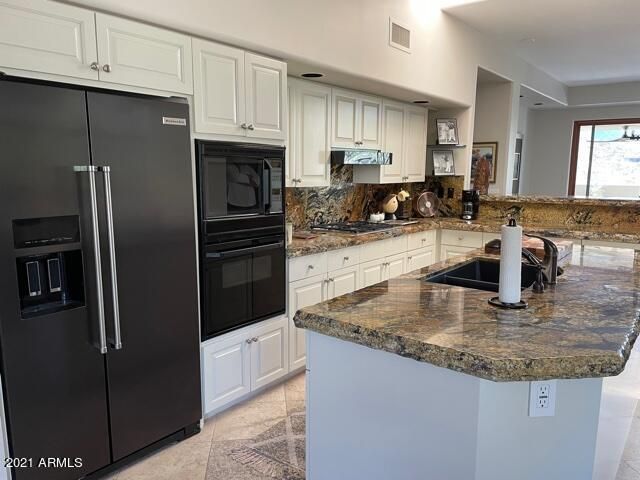 9915 E GRAYTHORN Drive, Scottsdale, AZ 85262