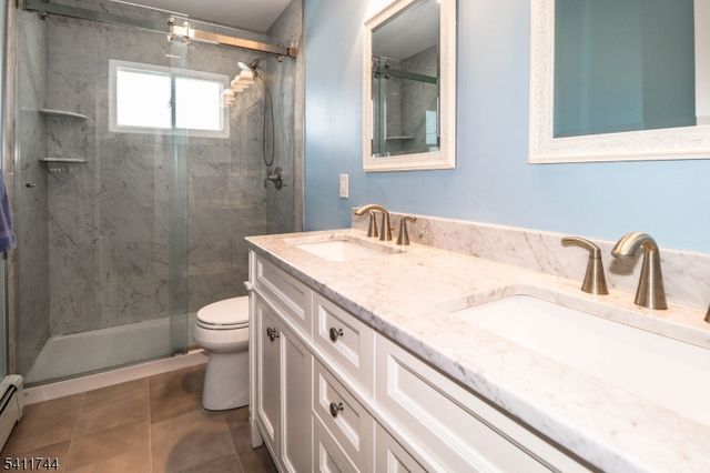 20 Alastair Pl, Woodbridge Twp., NJ 07067