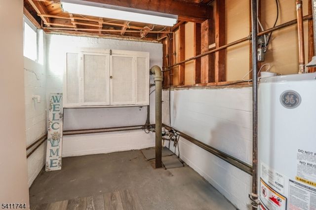 20 Alastair Pl, Woodbridge Twp., NJ 07067