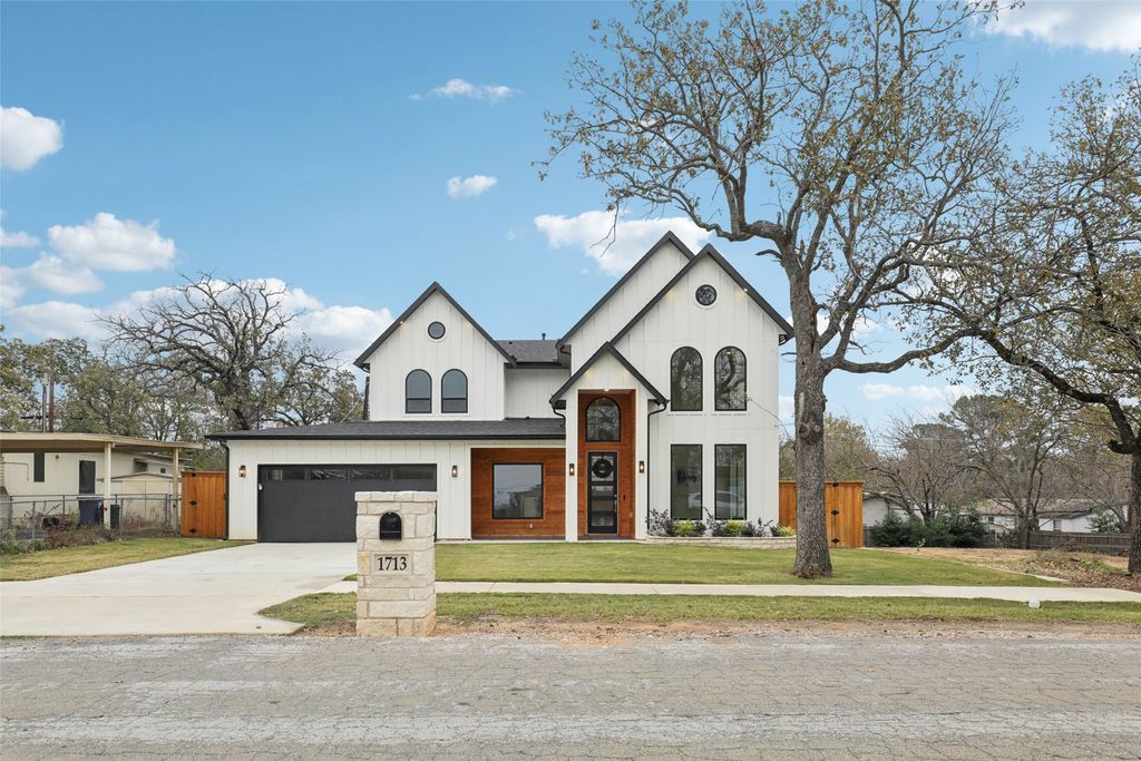 1713 Highland Drive W, Keller, TX 76262