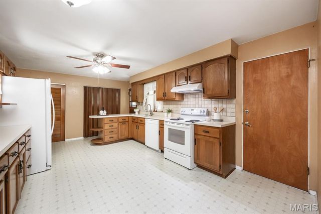 414 Bel Air Drive, Mascoutah, IL 62258