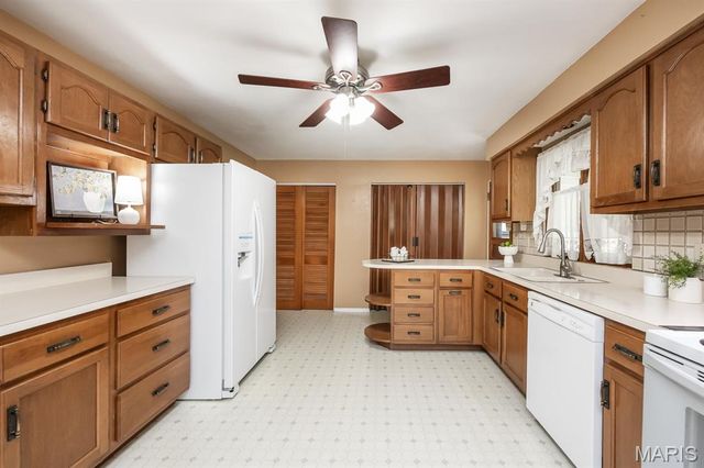 414 Bel Air Drive, Mascoutah, IL 62258