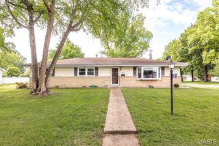 414 Bel Air Drive, Mascoutah, IL 62258