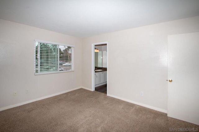 17093 W Bernardo Dr 202, San Diego, CA 92127