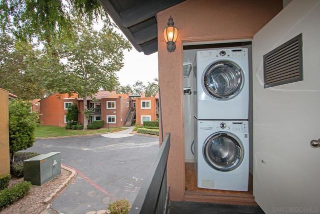 17093 W Bernardo Dr 202, San Diego, CA 92127