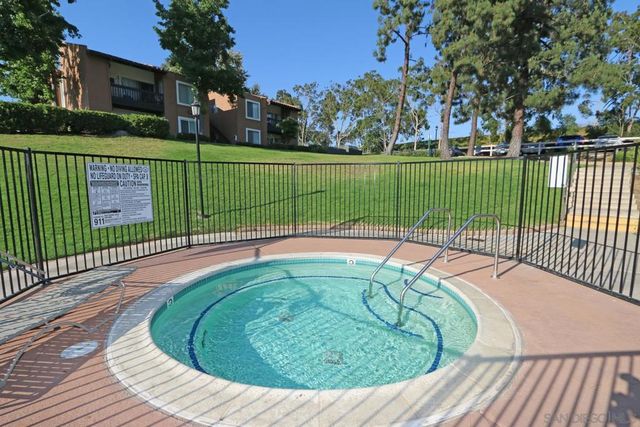 17093 W Bernardo Dr 202, San Diego, CA 92127