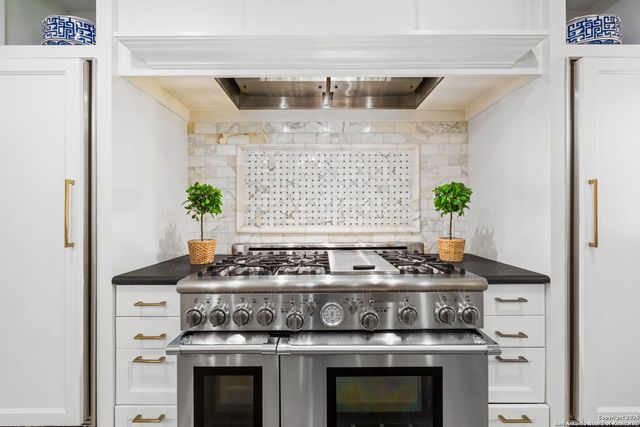 107 Thelma, San Antonio, TX 78212