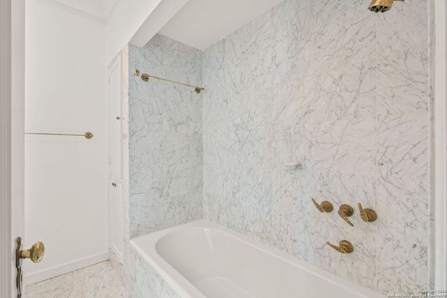 107 Thelma, San Antonio, TX 78212