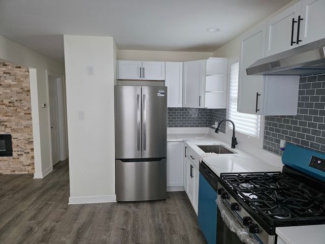 16523 Green Street, Harvey, IL 60426