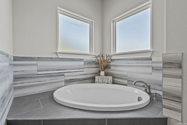 1361 Yaupon, Fischer, TX 78623