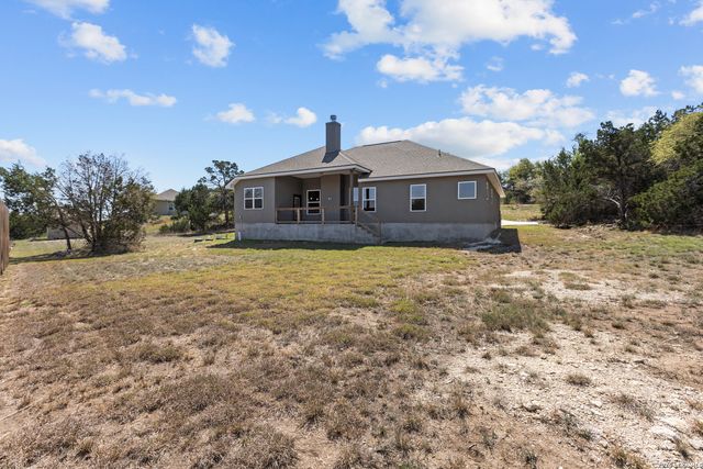 1361 Yaupon, Fischer, TX 78623