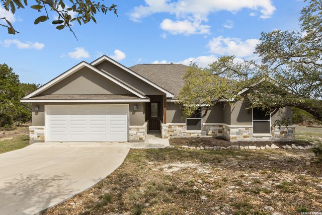 1361 Yaupon, Fischer, TX 78623