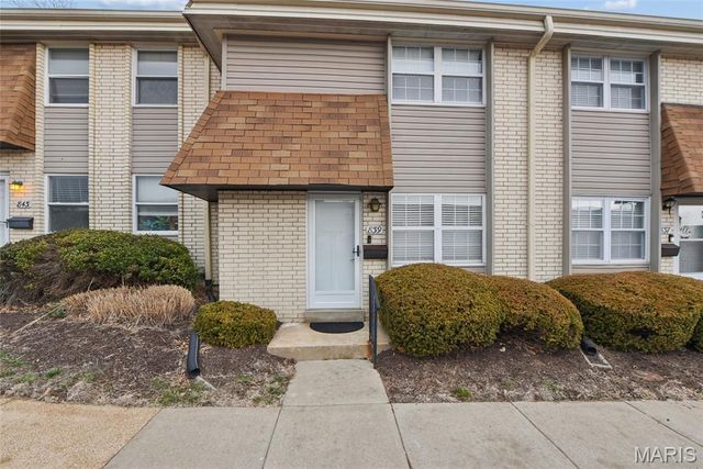 839 Lilybud Court, Ballwin, MO 63011