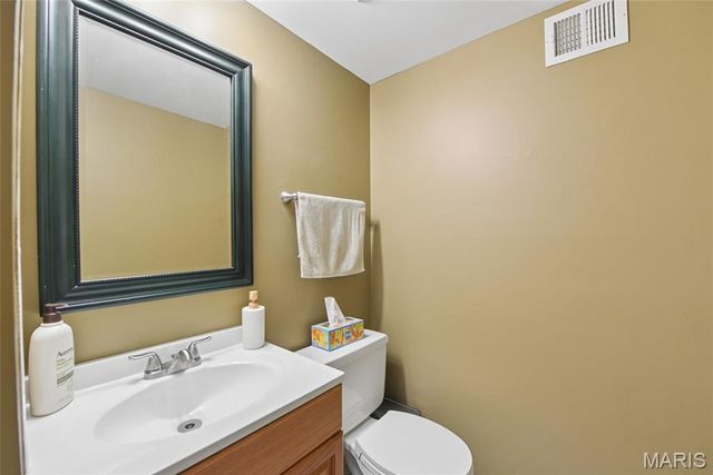 839 Lilybud Court, Ballwin, MO 63011