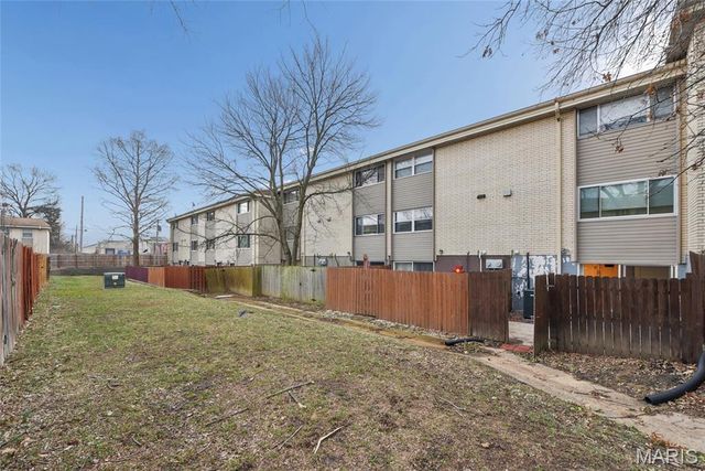 839 Lilybud Court, Ballwin, MO 63011