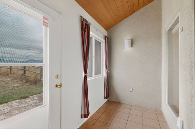 201 San Marcos Loop, Santa Fe, NM 87508