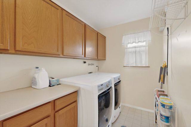 201 San Marcos Loop, Santa Fe, NM 87508