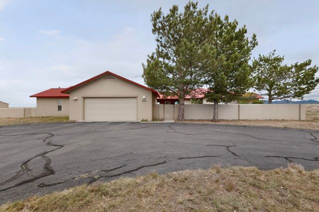 201 San Marcos Loop, Santa Fe, NM 87508