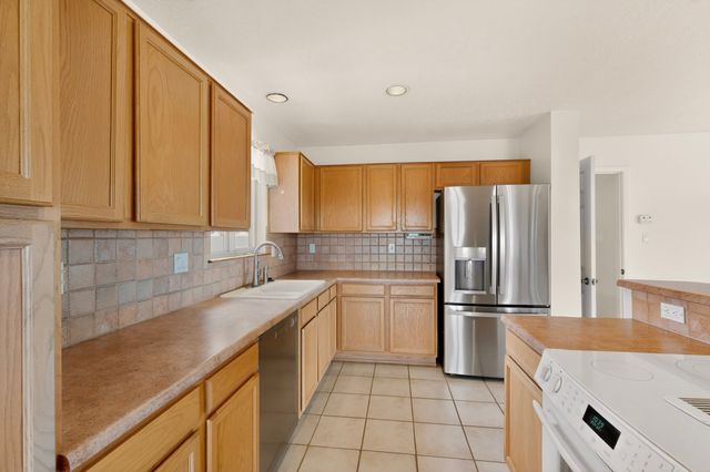 201 San Marcos Loop, Santa Fe, NM 87508