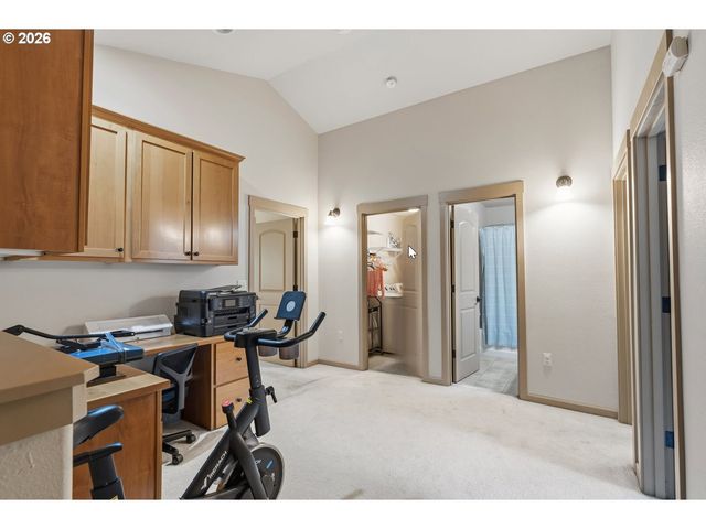 1965 Ne 48TH Way, Hillsboro, OR 97124