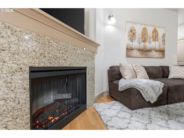 1965 Ne 48TH Way, Hillsboro, OR 97124