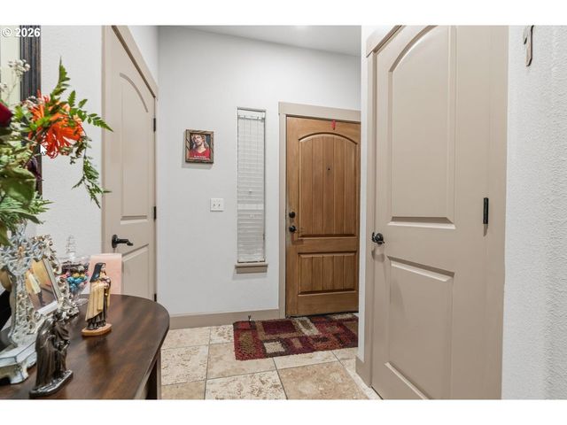 1965 Ne 48TH Way, Hillsboro, OR 97124