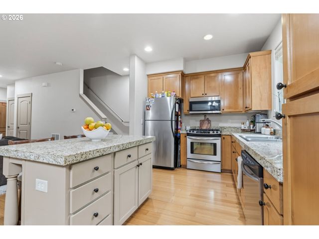 1965 Ne 48TH Way, Hillsboro, OR 97124