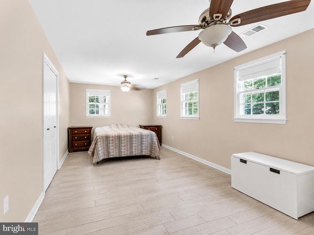 8923 TURKEY HILL RD, La Plata, MD 20646