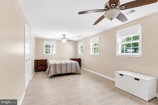 8923 TURKEY HILL RD, La Plata, MD 20646