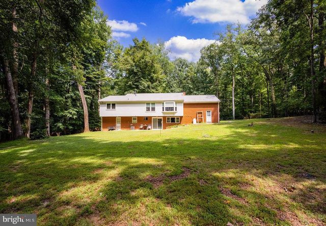 8923 TURKEY HILL RD, La Plata, MD 20646