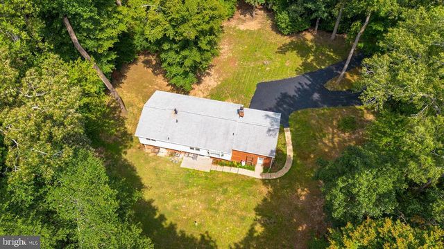 8923 TURKEY HILL RD, La Plata, MD 20646