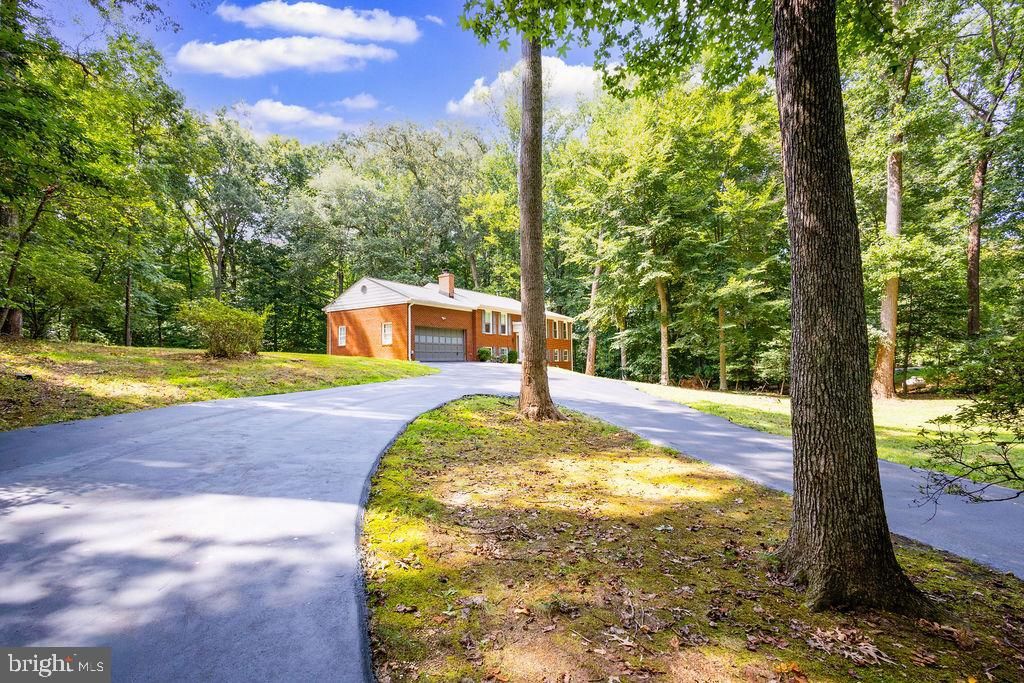 8923 TURKEY HILL RD, La Plata, MD 20646