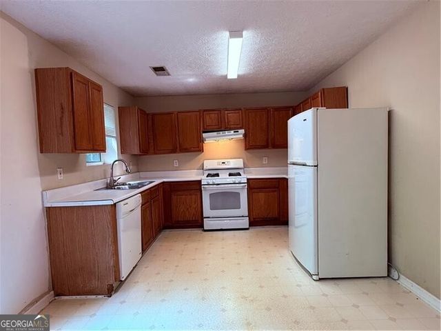7250 Bridgeport Court, Austell, GA 30168